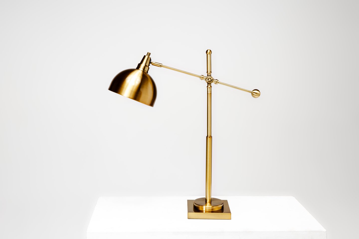 litesource_cupola_tablelamp_front.jpg